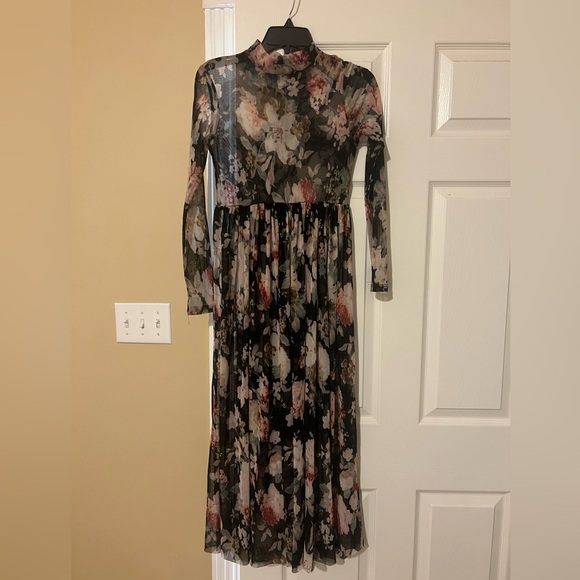 Dresses & Skirts - Sheer Mesh Floral Long-Sleeve Midi Dress - Black Floral